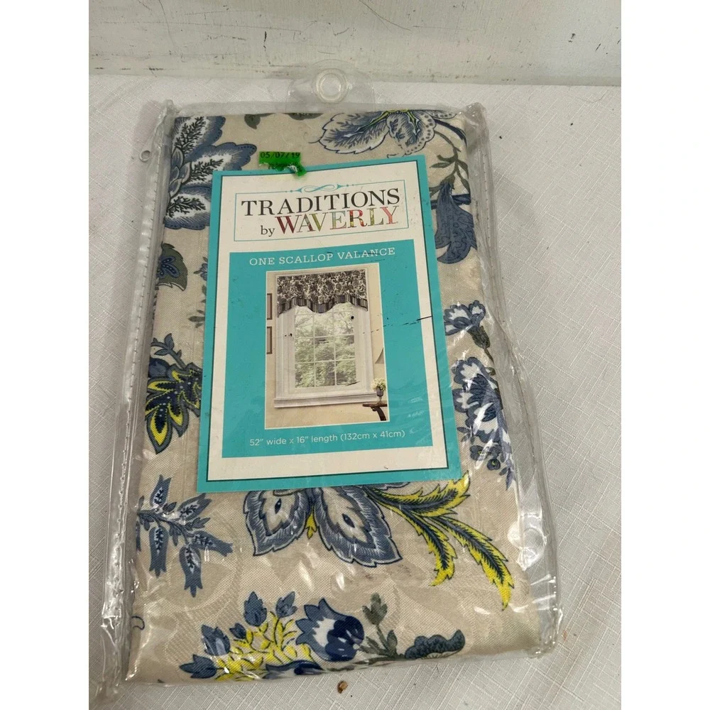 1 Waverly Navarra Scallop Valance Porcelain Blue Floral Damask Window Decor